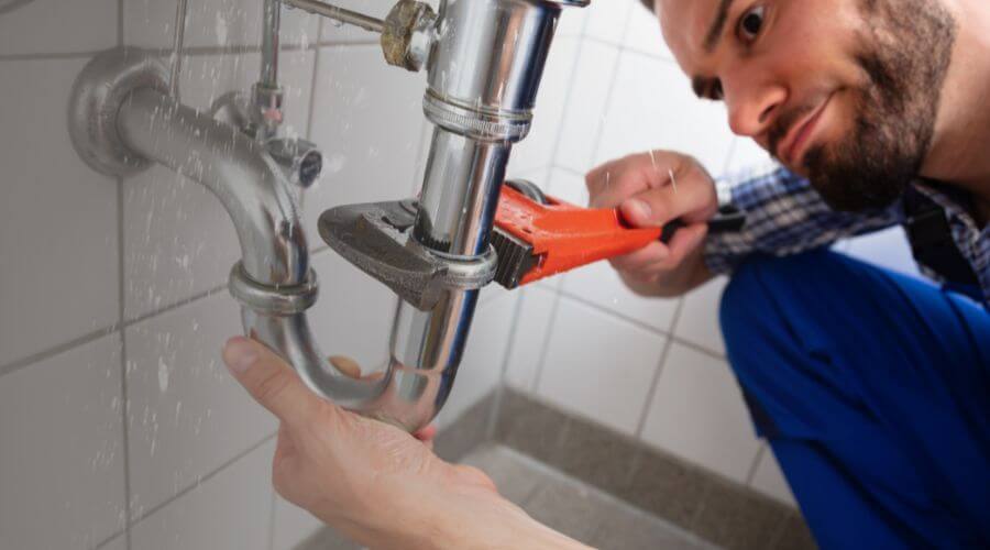 Local annual plumbing maintenance in La Mirada, CA